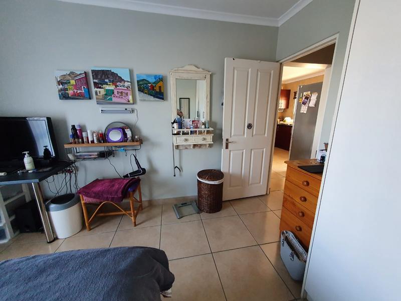 2 Bedroom Property for Sale in Burgundy Estate Western Cape